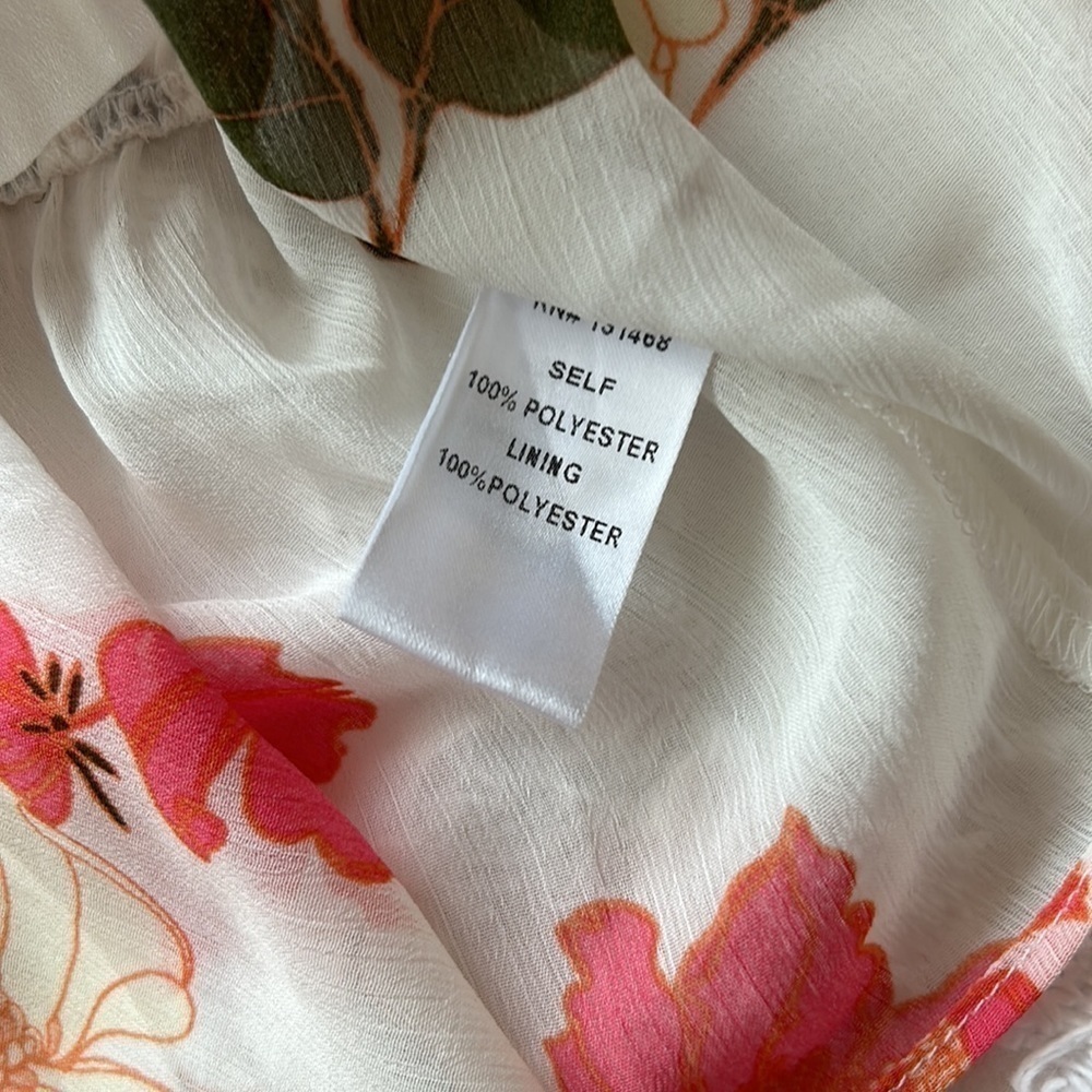 NWT Vici One shoulder Peplum Floral blouse, women’s size medium. - Picture 8 of 9